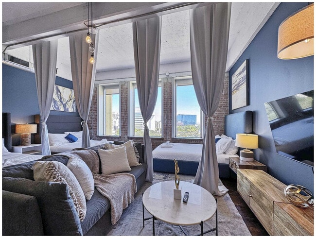 Photo - 555 Evergreen St Unit ID1075579P