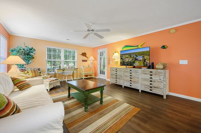 Building Photo - 725 Blue Stem Dr Unit ID1253419P