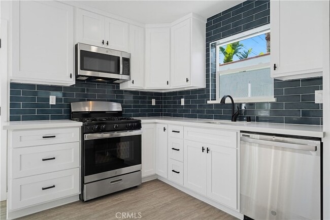 Photo - 18924 Sylvan St