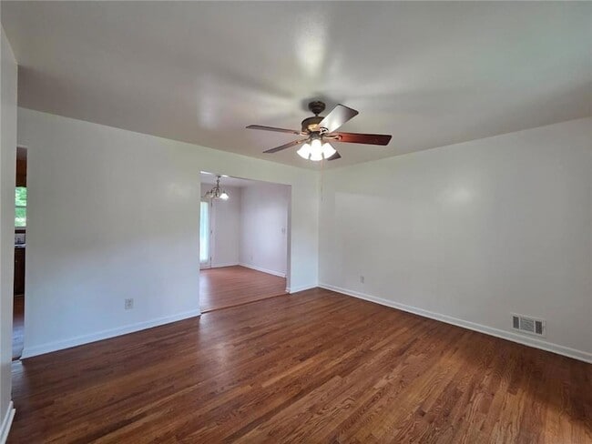 Photo - 762 Lancelot Dr
