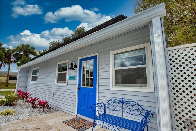 Photo - 5042 Linda St