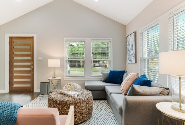 Photo - 1514 Elmwood Blvd Unit ID1018233P