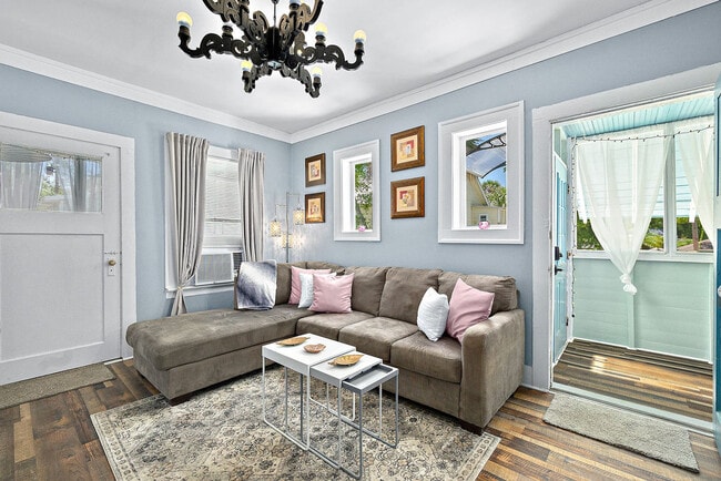 Building Photo - 6 Rohde Ave Unit ID1281978P