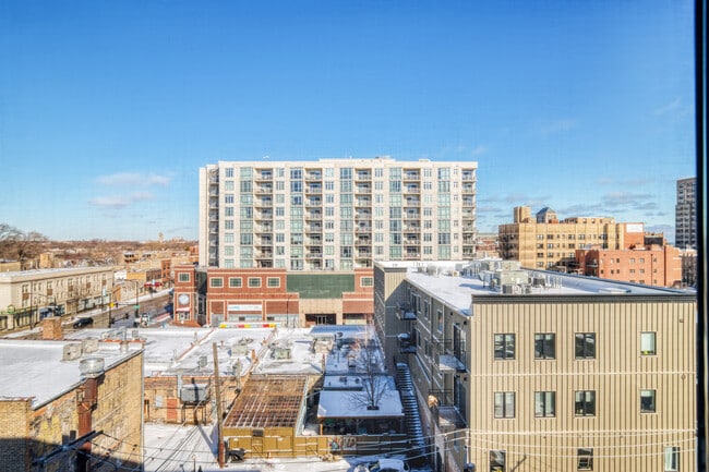 Photo - 6149 N Broadway Unit FL4-ID1272