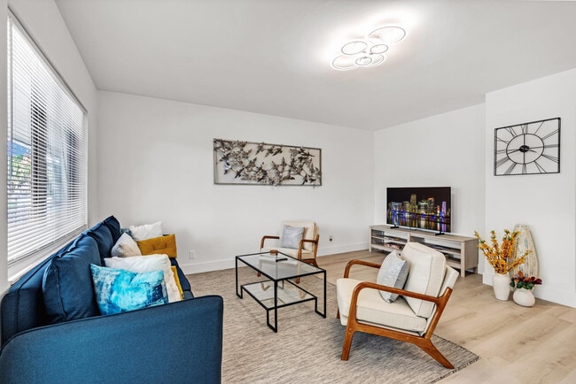 Photo - 1634 SW 4th Ave Unit ID1049798P