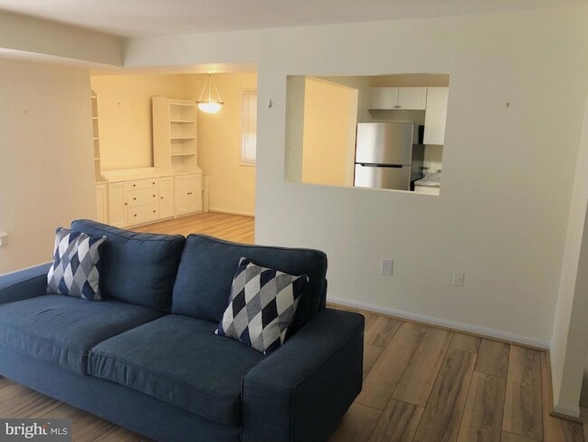 Photo - 884 Quince Orchard Blvd Unit T2