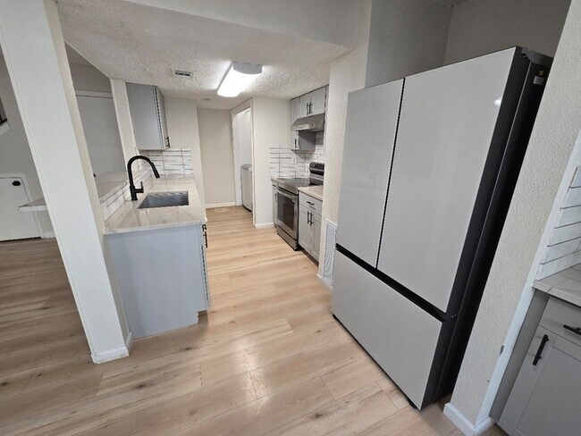 Photo - 5640 Birchmont Dr