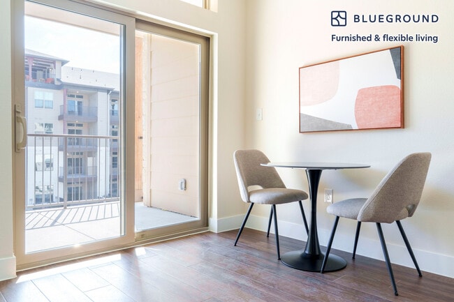 Photo - 1501 W Howard Ln Unit FL5-ID362