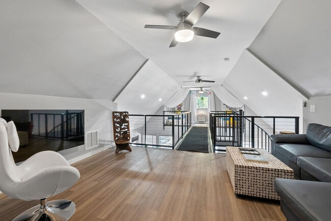 Photo - 52 Florida Ave Unit ID1281963P