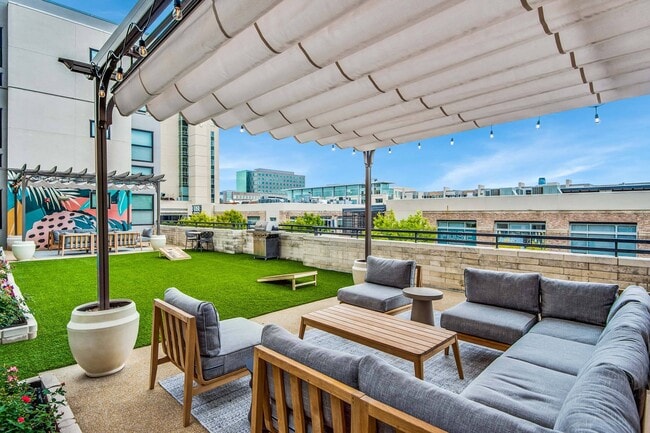 Building Photo - The Lofts at City Centre