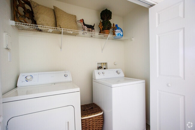 2BD, 2BA - 1,071SF - Laundry Room - The Aspens