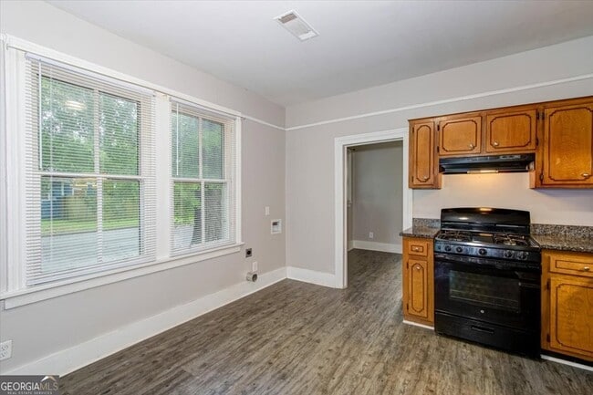 Photo - 107 Ellis St Unit B