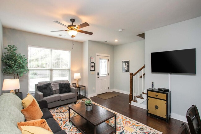 Photo - 1106B Stratford Ave Unit ID1312367P