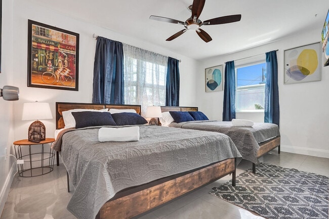 Photo - 712 SW 7th Terrace Unit ID1037652P