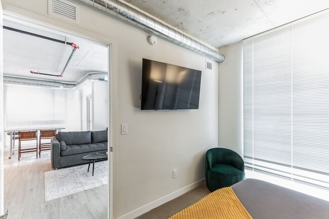 Photo - 776 Euclid Ave Unit SI ID1539812P