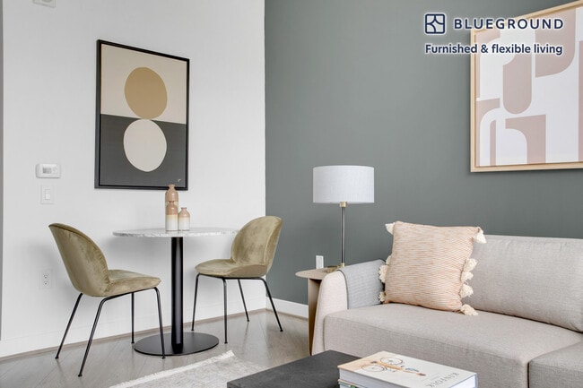 Photo - 1901 Connecticut Ave NW Unit FL9-ID478