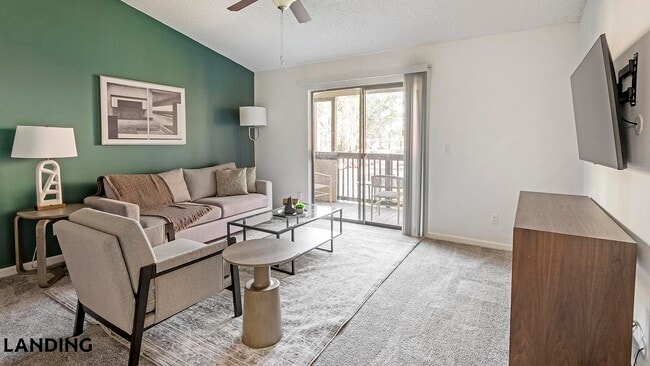 Building Photo - 10263 Whispering Forest Dr Unit 1009