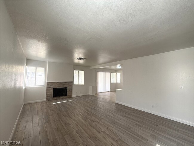 Photo - 4537 Fireside Ln