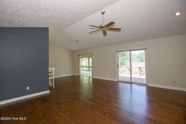 Photo - 1205 Greenbriar Dr