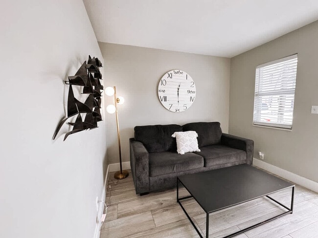 Building Photo - 50 Davie Blvd Unit SI FL1-ID1503926P