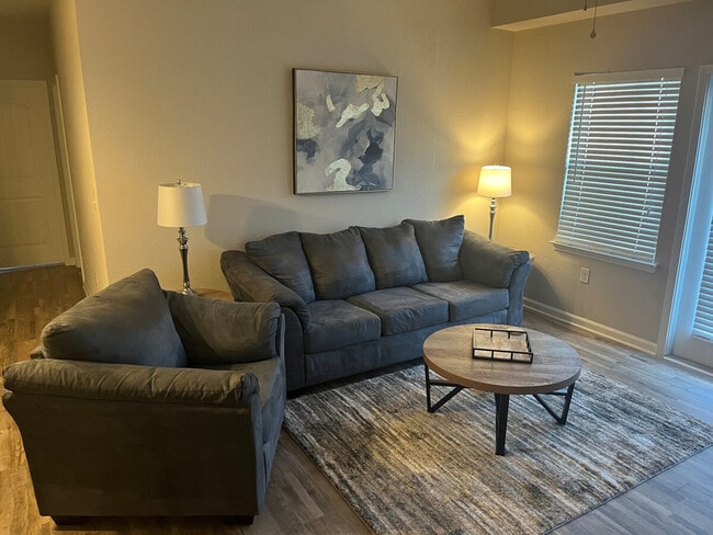 Photo - 1445 Broadcloth St Unit ID1344146P