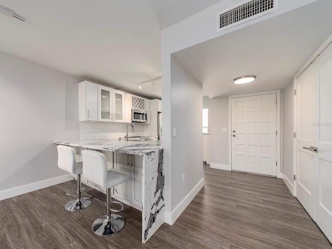 Photo - 121 Island Way Unit 334