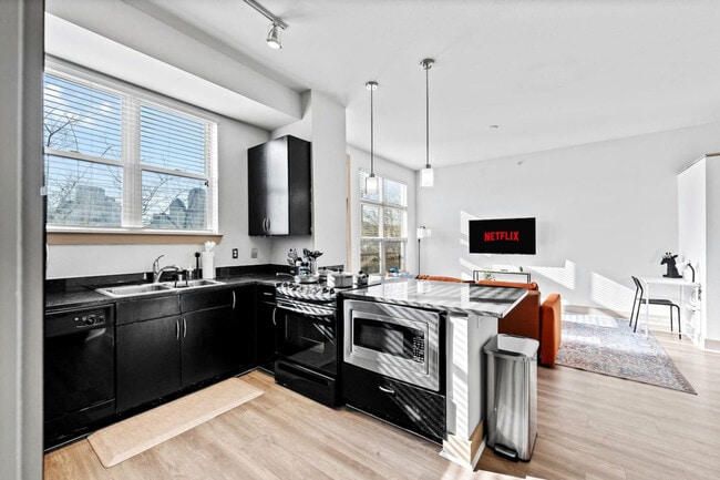 Photo - 2901 Indiana St Unit ID1289464P