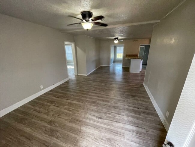 Photo - 1649 19th St