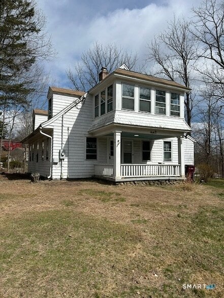 Photo - 684 Field St