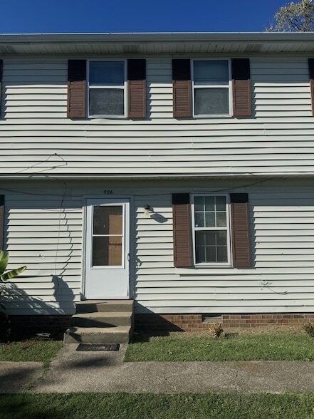Photo - 908 Smith St