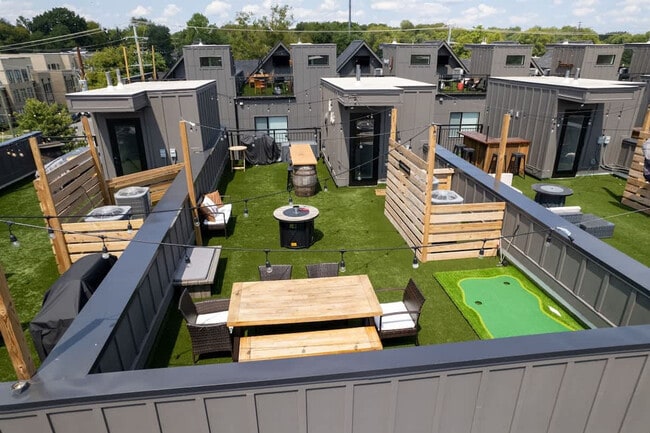 Photo - 738 Douglas Ave Unit ID1051714P