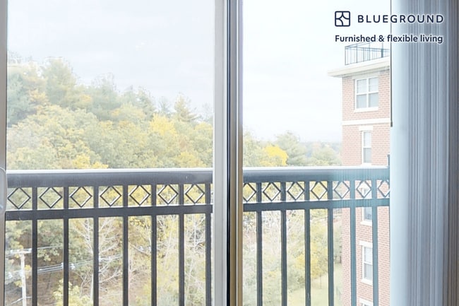 Photo - 3 Chrysler Rd Unit FL7-ID5655A