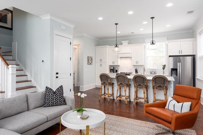 Building Photo - 954 Key Colony Ct Unit ID1325130P