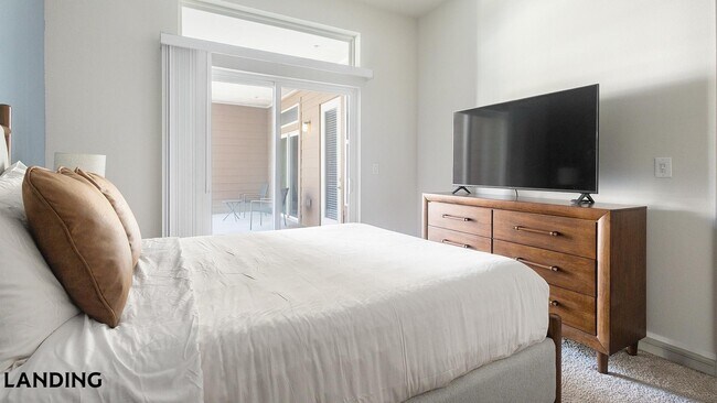 Photo - 1711 Caroline St Unit 422
