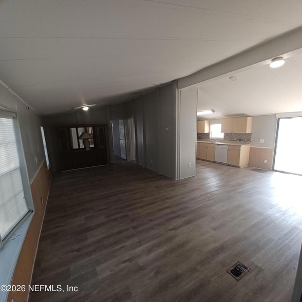 Photo - 10262 Roadway Dr