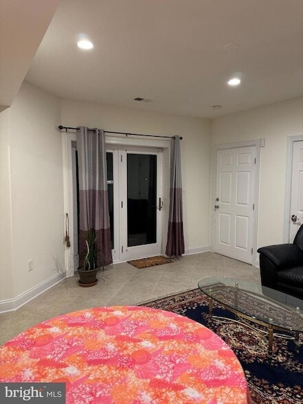 Photo - 6953 Pine Crest Ave