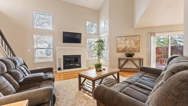 Building Photo - 2301 Sierra Highlands Dr Unit SI ID1346921P