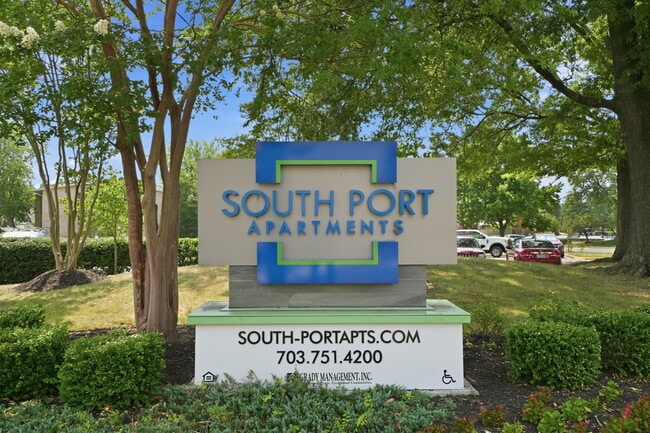 Building Photo - South Port