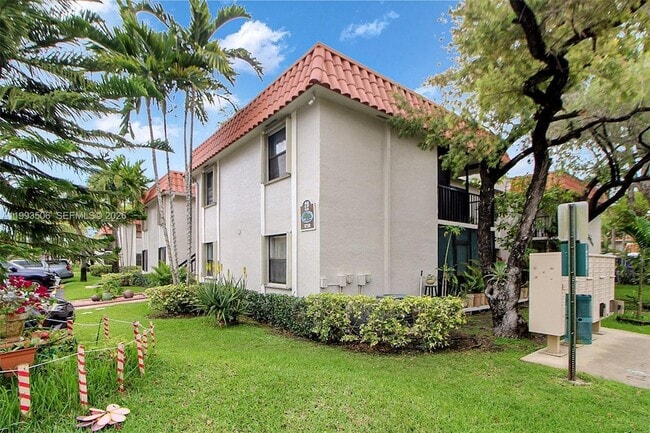 Building Photo - 9730 Hammocks Blvd Unit 20328