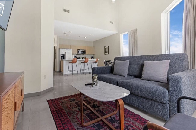 Building Photo - 1700 SW 2nd Ave Unit ID1272389P