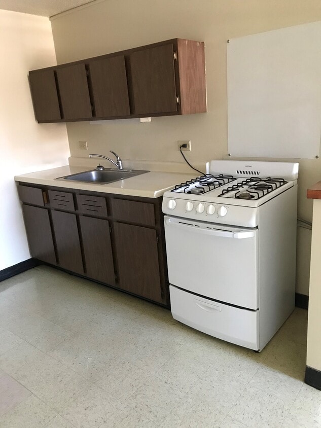 Floor Plan - North Main Manor 2 Bed