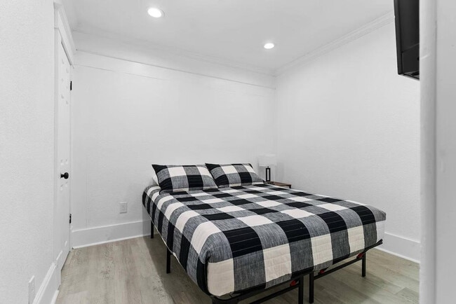 Photo - 412 Harwood St Unit ID1094229P