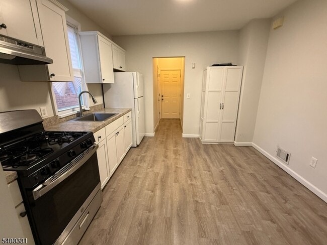 Photo - 148 Franklin Ave