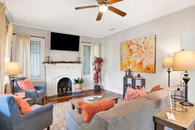 Building Photo - 150 Hannon Ave Unit ID1043830P