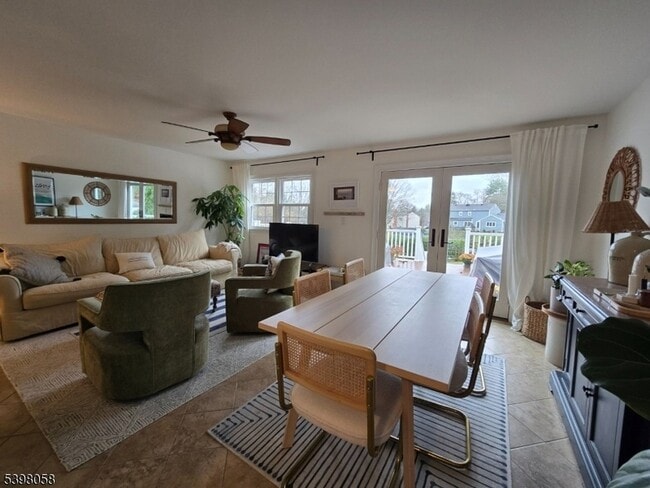 Photo - 87 E Main St Unit 87B