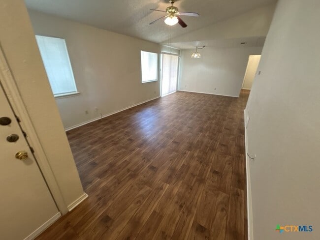 Photo - 2108 Carousel Dr