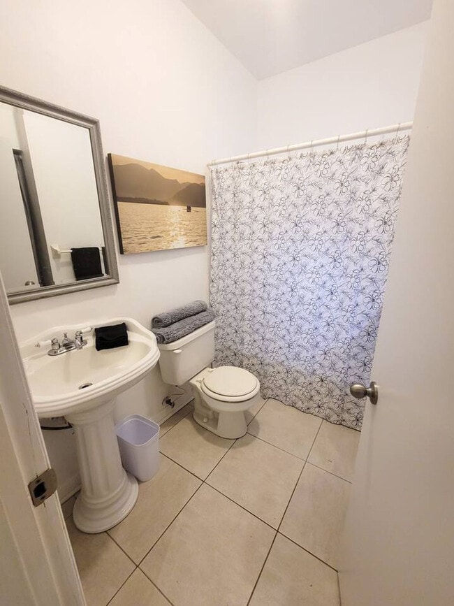 Photo - 408 NW 5th Ave Unit ID1359092P