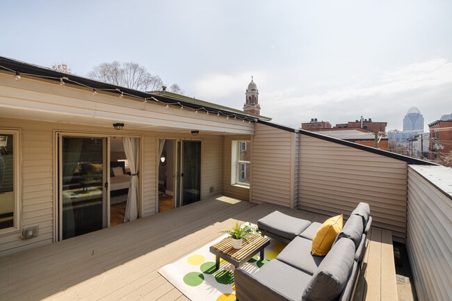 Photo - 1304 Broadway Unit ID1056031P