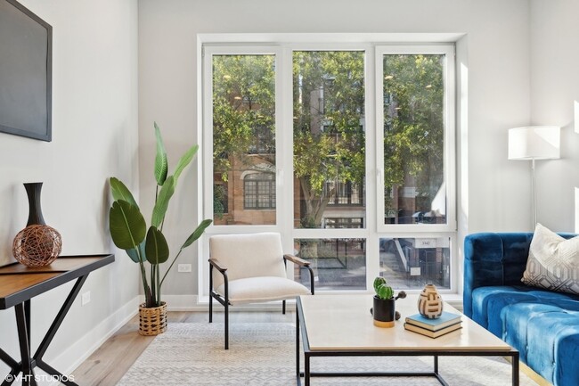 Photo - 3341 N Sheffield Ave Unit 4N