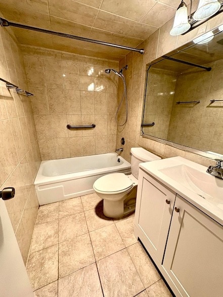 Photo - 372 Camden P